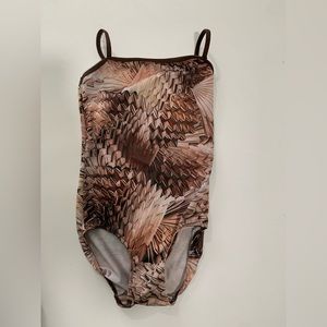 Eleve Brown Feathers